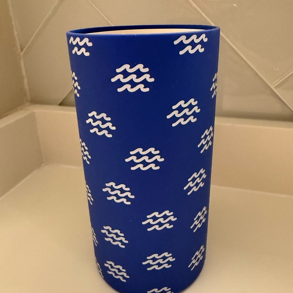 Bumpr Blue Nautical Water Bottle Protector Sleeve - Picture 2 of 4